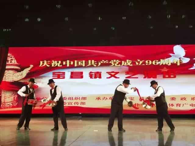湖北民族大学赴鹤峰开展“百马行动”系列活动